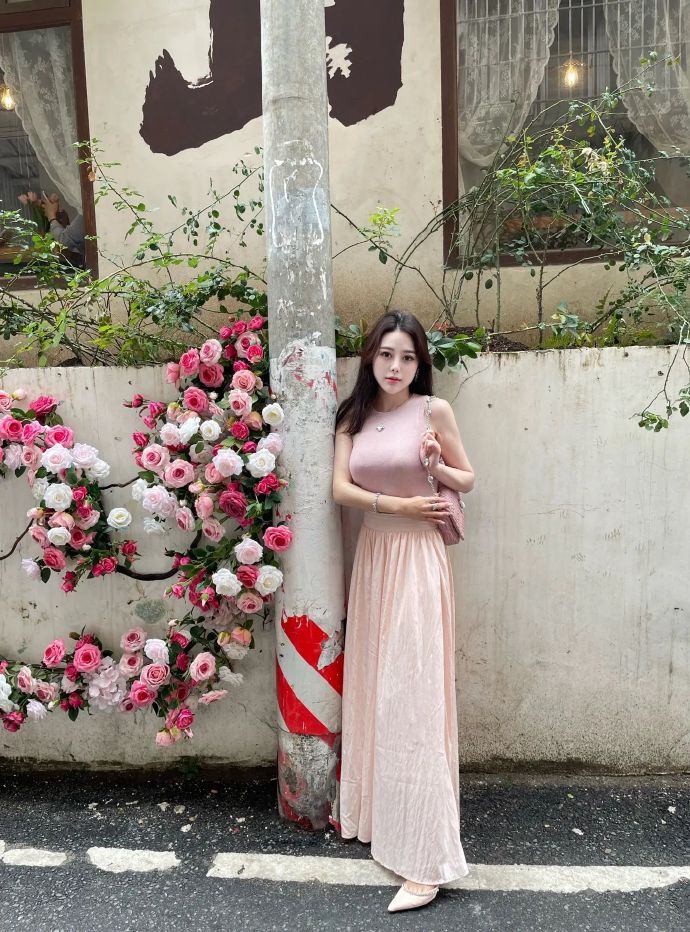 《姐姐当家2》邹市明与冉莹颖争执频发，中年婚姻真相引关注